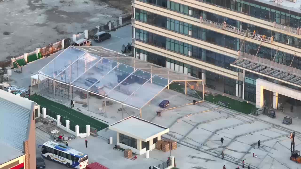 خيمة نشاط زفاف رومانسية عالية الجودة خيمة سرادق خارجية شفافة مقاومة للرياح للبيع