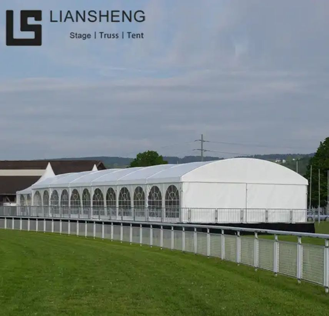 خيام للمناسبات الرياضية كبيرة جدًا، سهلة التركيب والنقل، مع خيارات تخصيص عالية، مناسبة لمختلف الأنشطة