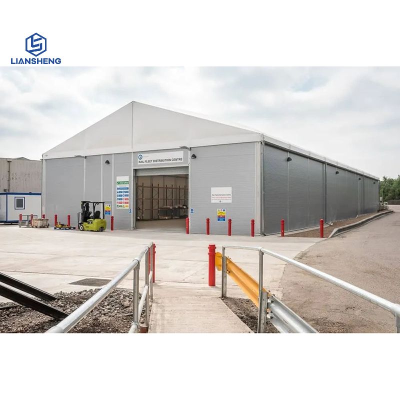 خيمة المستودع: محور المتانة والكفاءة