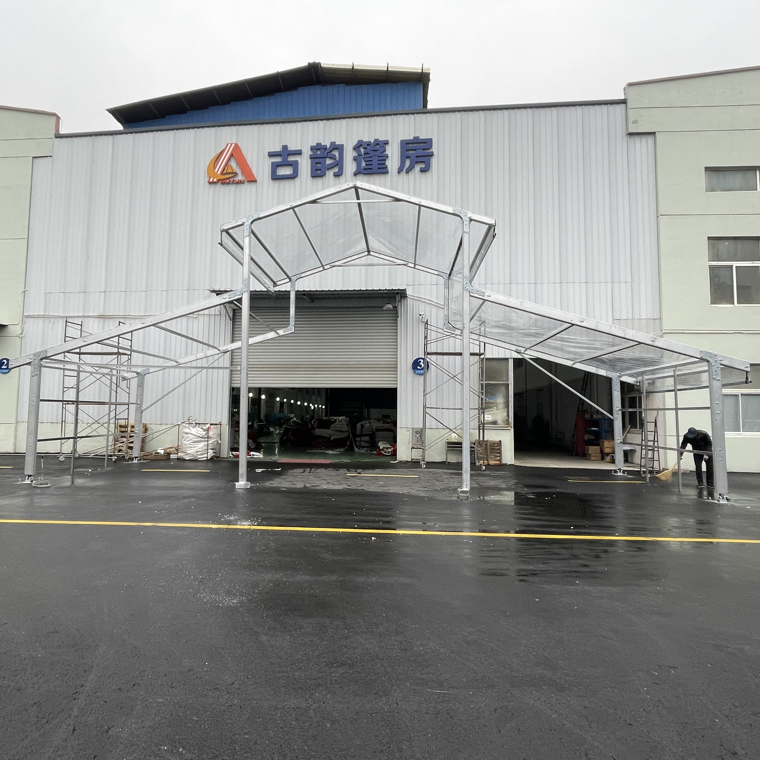 إطار كبير واضح خيمة الأربعاء هيكل المظلة هيكل سرادق جدار زجاجي للحفلات أتريوم حدث الزفاف الخيام التجارية للأحداث