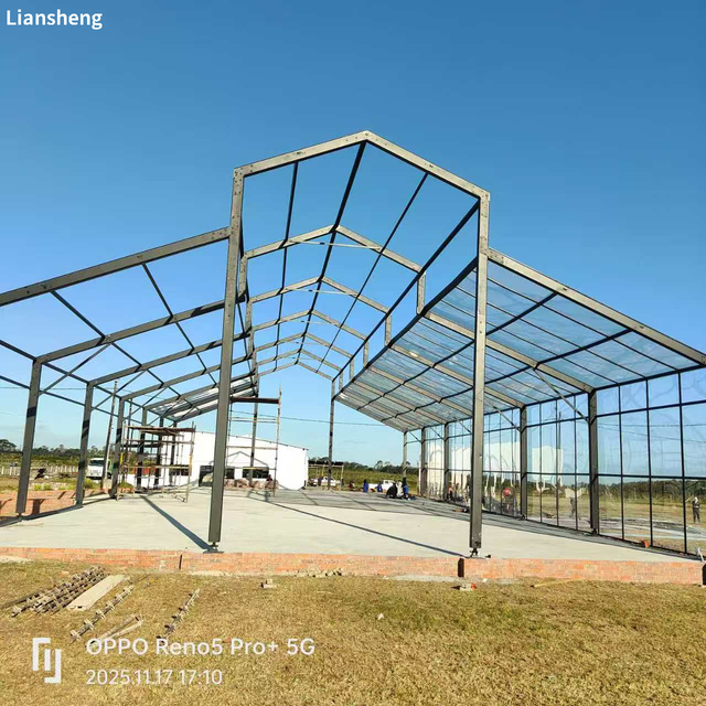 حجم ونمط مخصص للخيام الخارجية المصممة خصيصًا لتجمعات وحفلات الزفاف والمناسبات واسعة النطاق